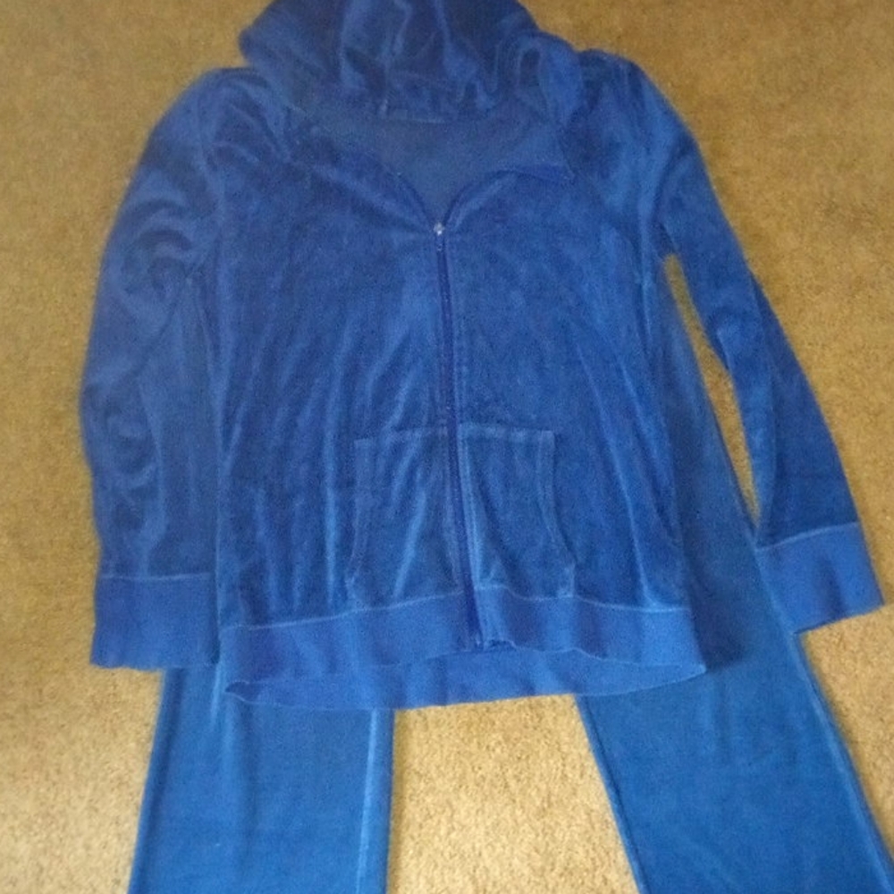 Rue21 fitted blue track suit pants and zip up.